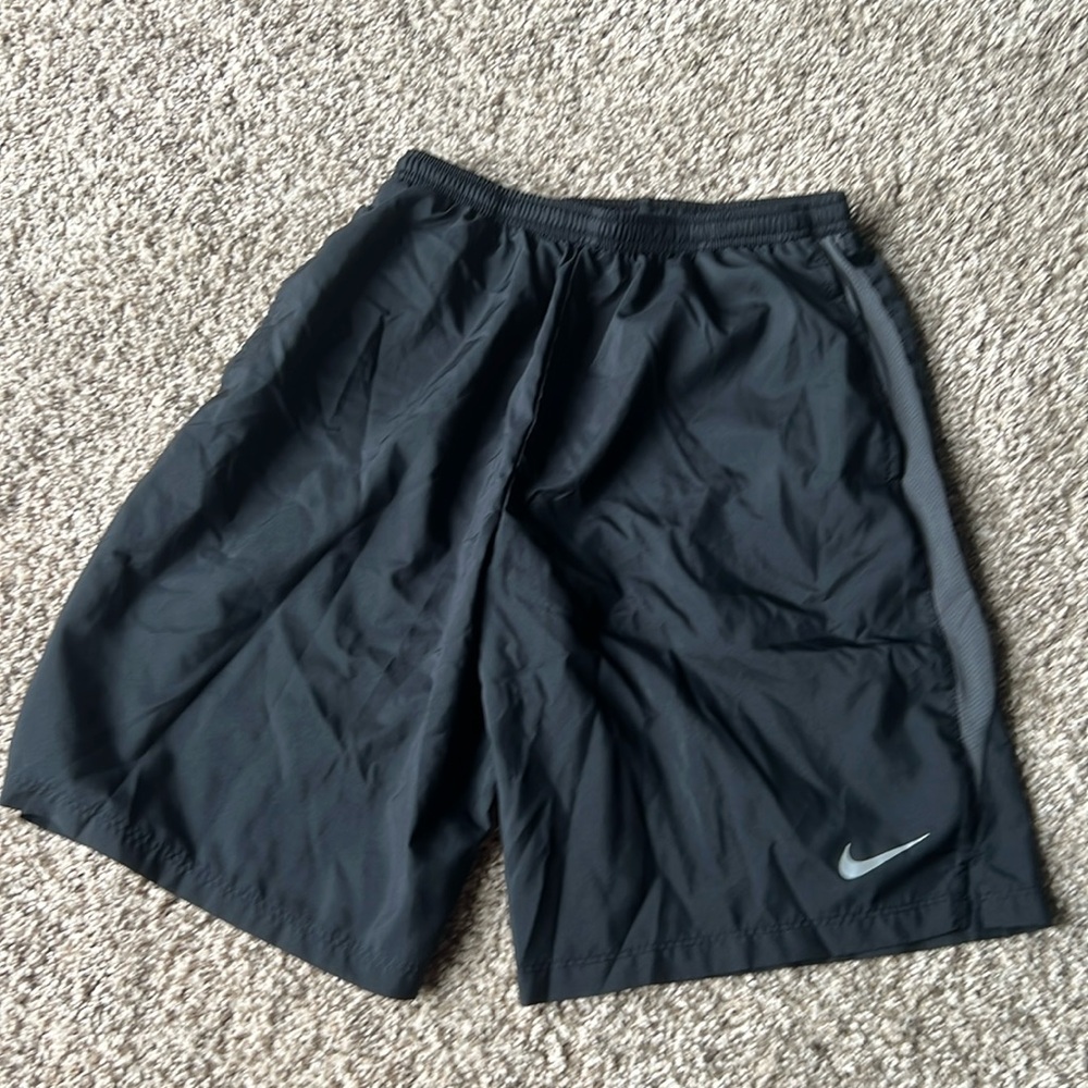 Men’s Nike dry fit shorts black